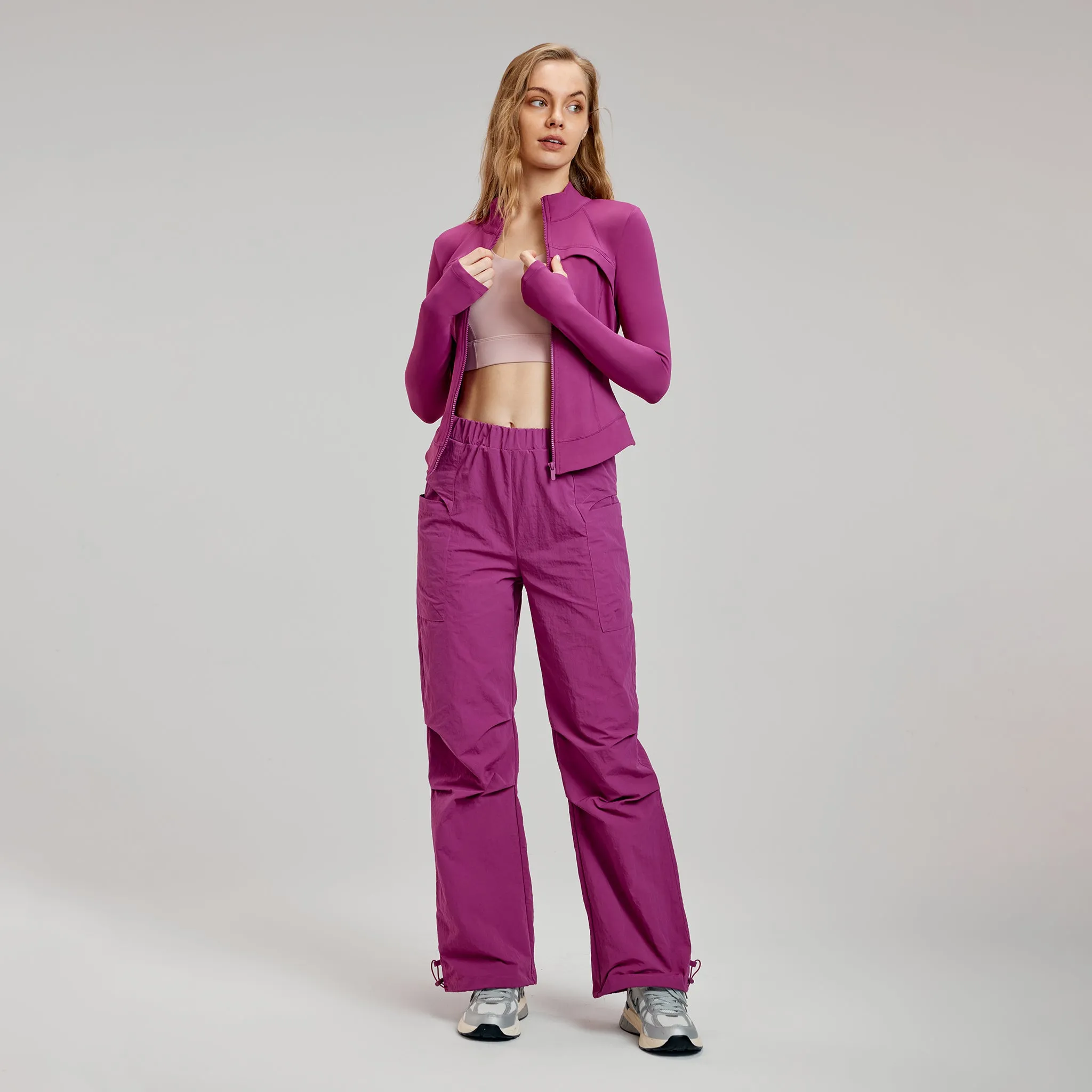 VeluxeFit Slim Velvet Yoga Jacket – High-End Pilates & Fitness